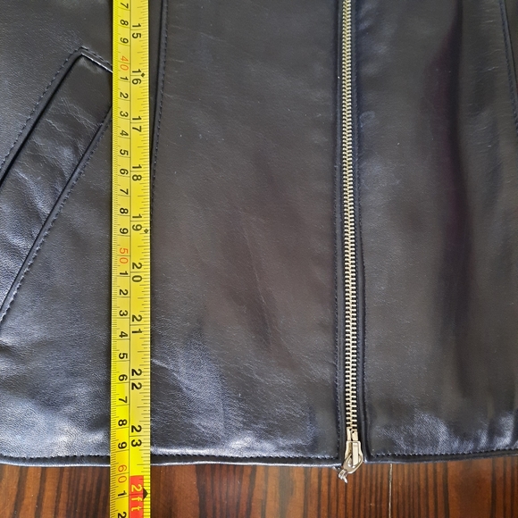 Woman Black Leather Jacket, Size M - Picture 7 of 9